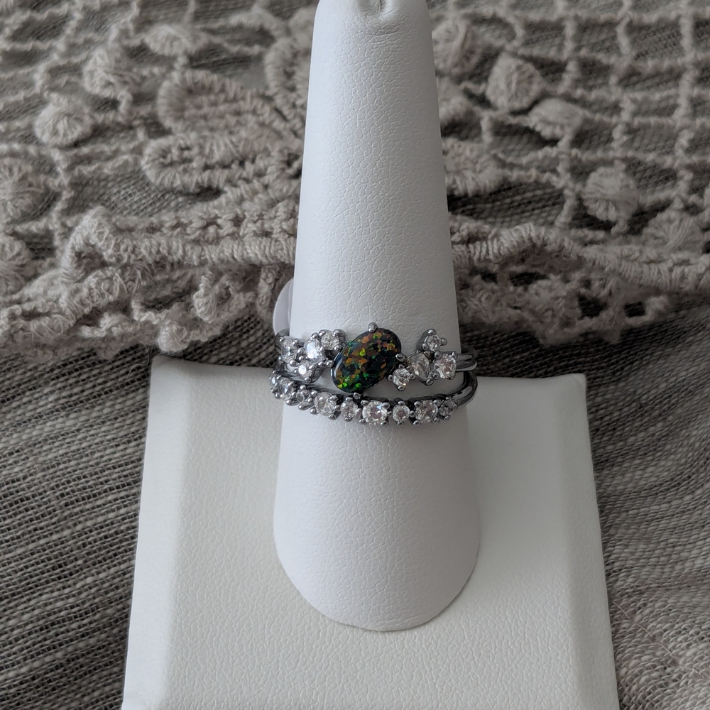 Elegant Black Fire Opal On Hematite Women's Ring Set - Picture 2 of 3